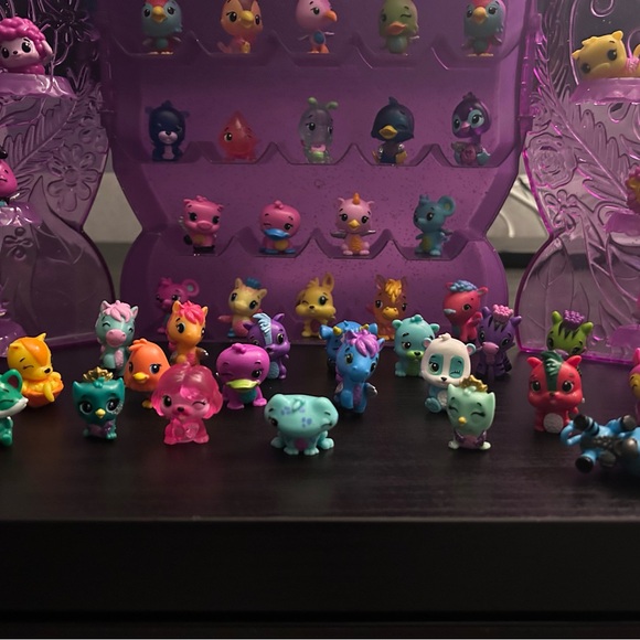 Hatchimals Collectibles Case with Hatchimals - Picture 7 of 7
